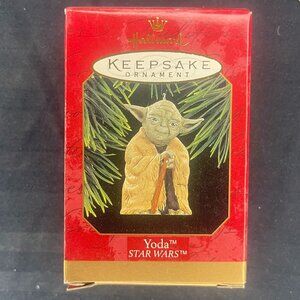Star Wars Yoda Hallmark Keepsake Christmas Ornament Handcrafted 1997